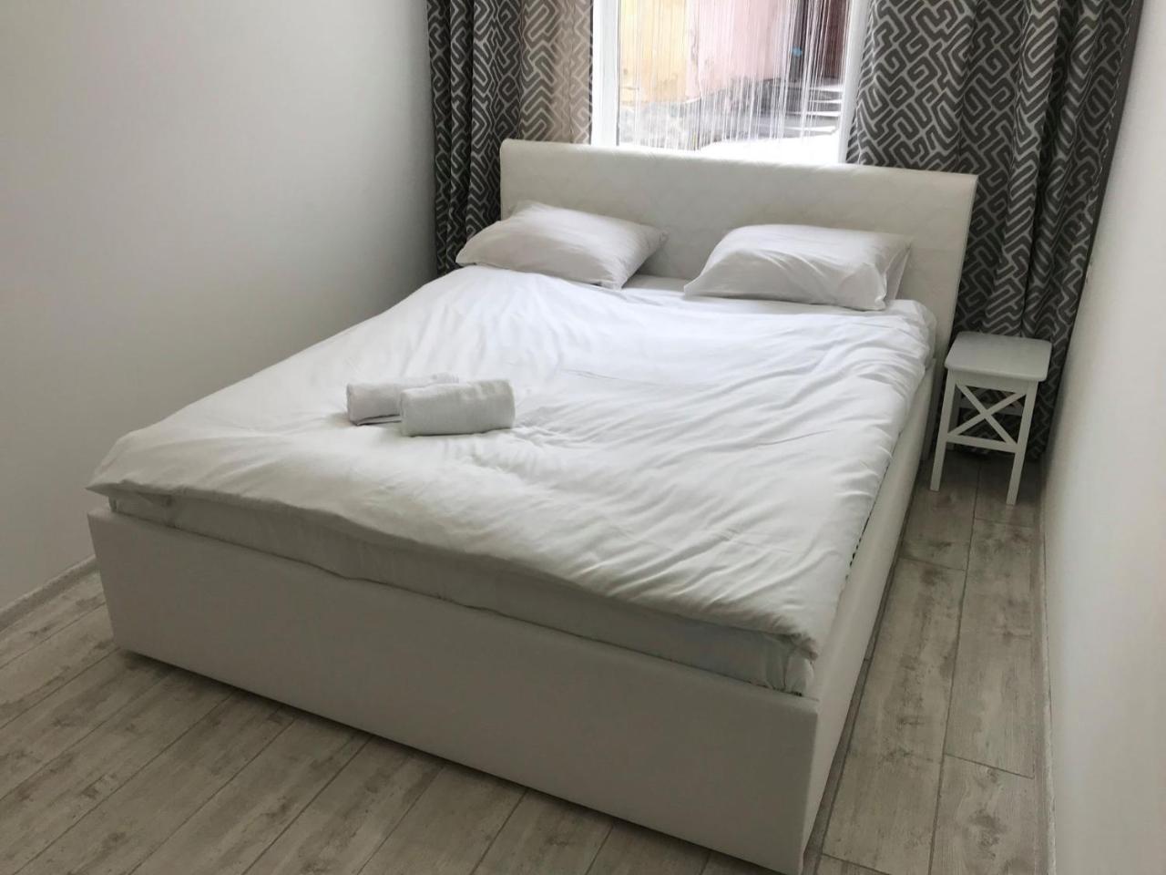 Modern Apartment Львов Экстерьер фото