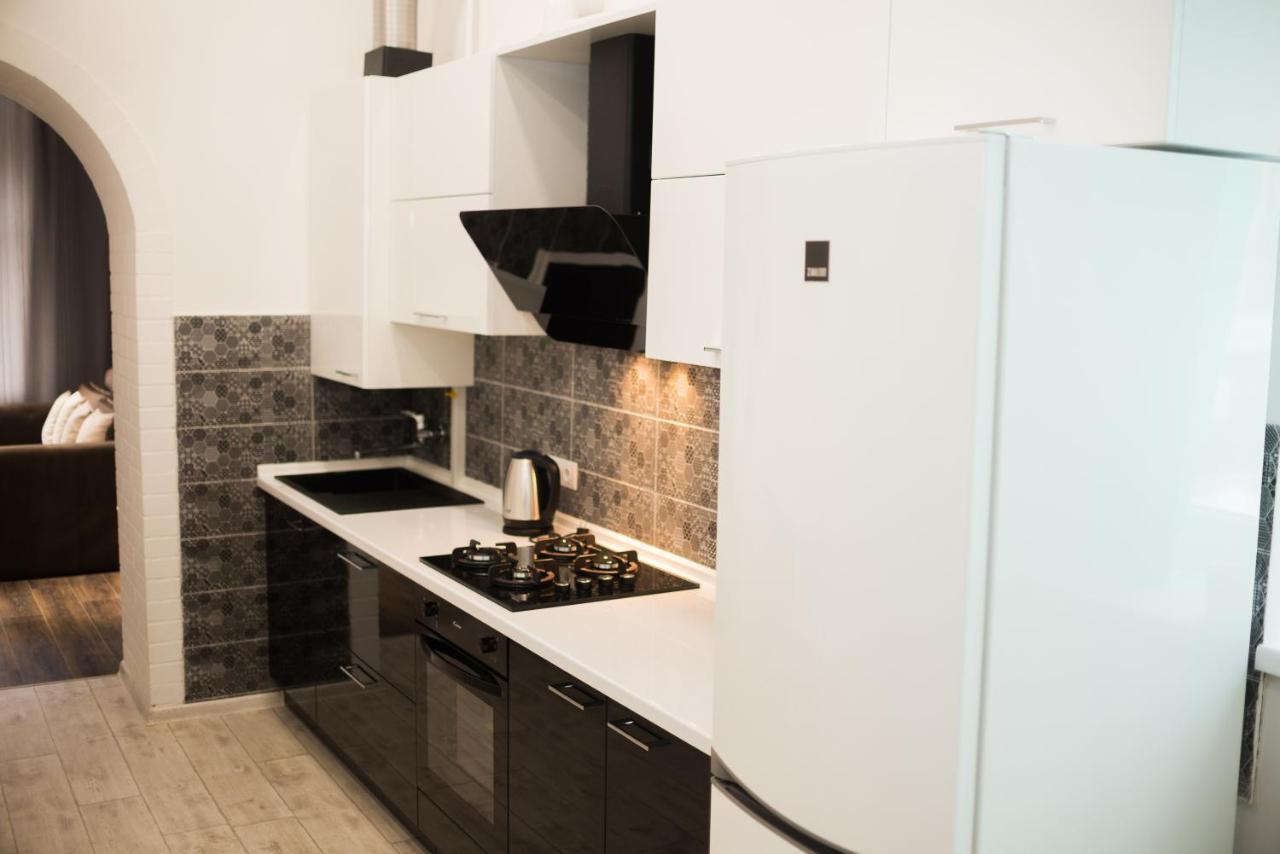Modern Apartment Львов Экстерьер фото